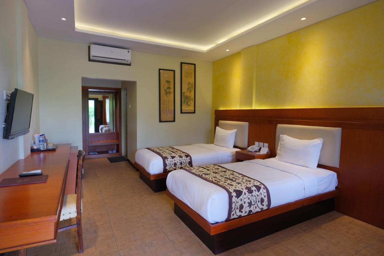 Melva Balemong Hotel Semarang Exterior photo